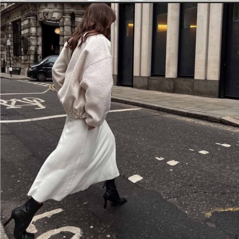 Zara Viral Oversized Bomber Jacket with Pockets Cream/Ecru Boucle - Picture 7 of 16
